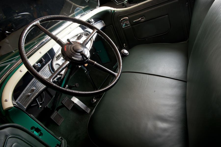  Cadillac V12 5-Passenger Phaeton by Fleetwood 1931 года  (фото 19 из 21)